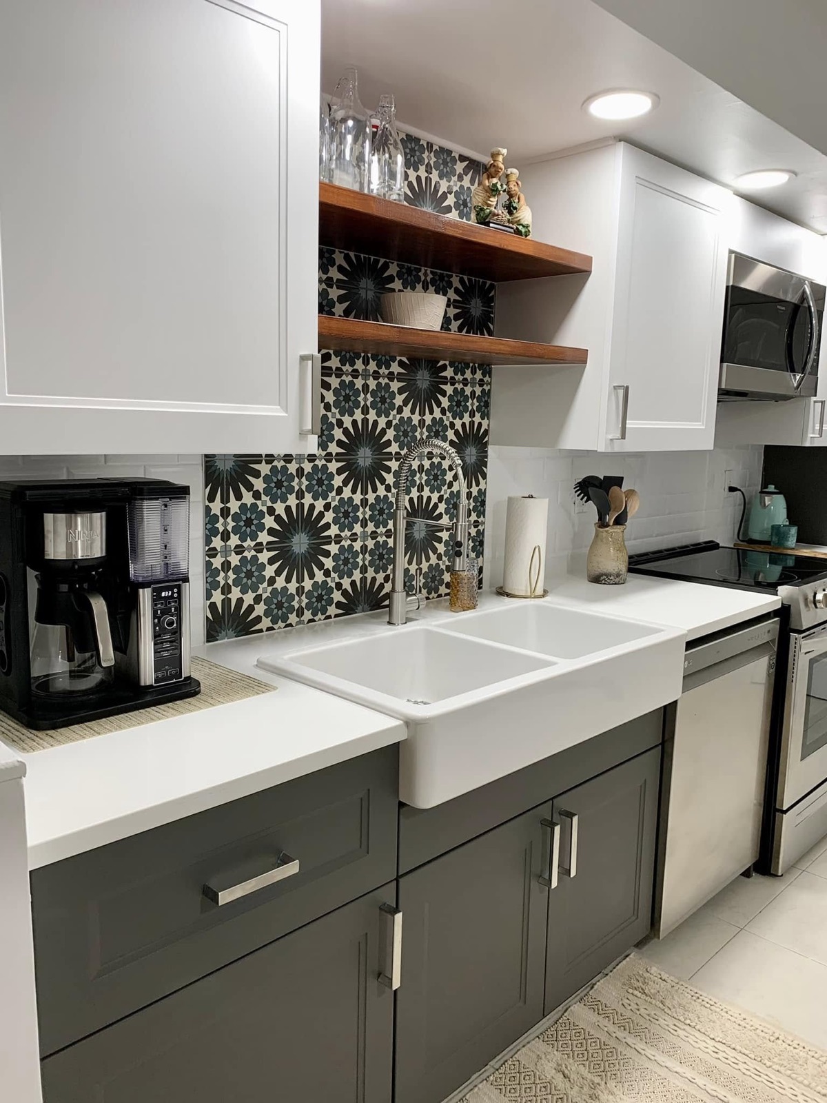 Coastal Matters Tile Kitchen Backsplashes project